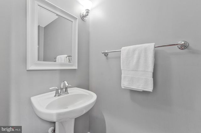 12 BLOSSOM TREE CT, Stafford, VA 22554