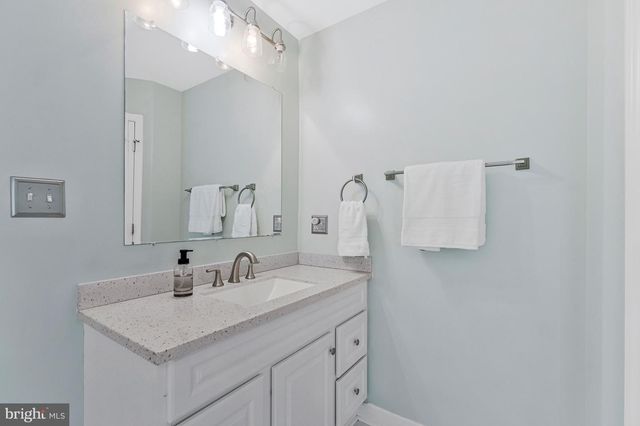 12 BLOSSOM TREE CT, Stafford, VA 22554