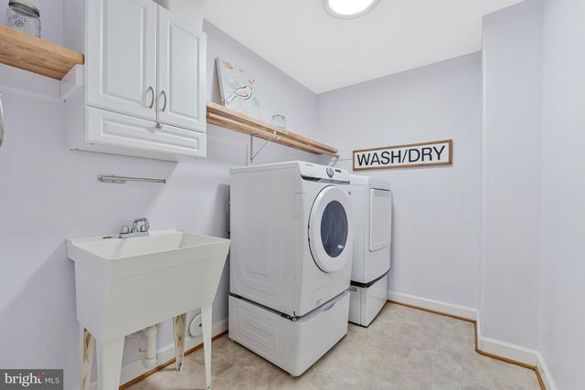 12 BLOSSOM TREE CT, Stafford, VA 22554
