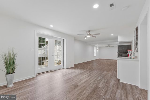 12 BLOSSOM TREE CT, Stafford, VA 22554