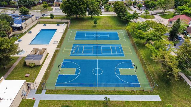 4357 NW 6 Avenue, Deerfield Beach, FL 33064