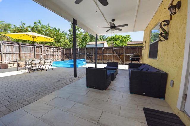 4357 NW 6 Avenue, Deerfield Beach, FL 33064