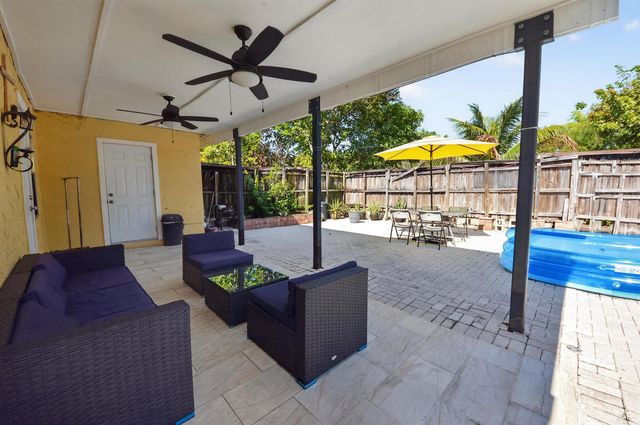 4357 NW 6 Avenue, Deerfield Beach, FL 33064