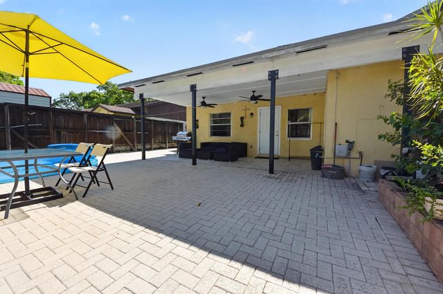4357 NW 6 Avenue, Deerfield Beach, FL 33064