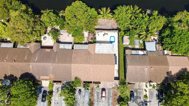 4357 NW 6 Avenue, Deerfield Beach, FL 33064