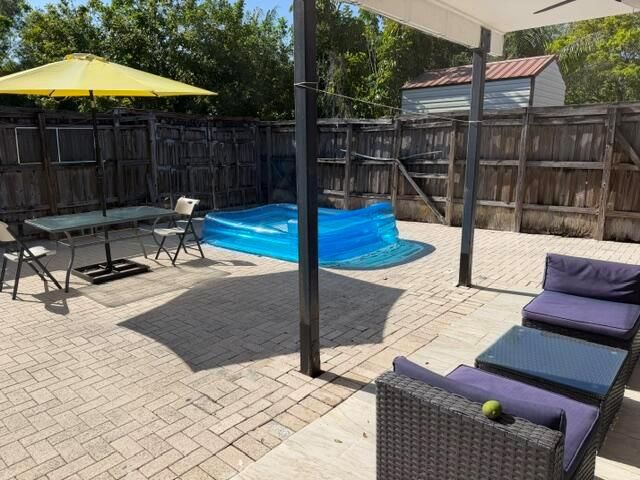 4357 NW 6 Avenue, Deerfield Beach, FL 33064
