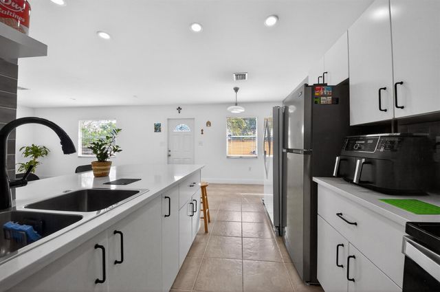 4357 NW 6 Avenue, Deerfield Beach, FL 33064