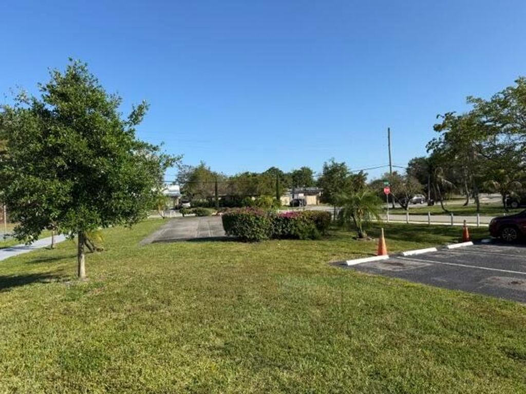 4357 NW 6 Avenue, Deerfield Beach, FL 33064