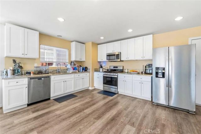 13017 Cerritos Court, Hesperia, CA 92344