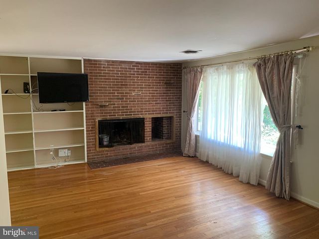 6327 TONE CT, Bethesda, MD 20817