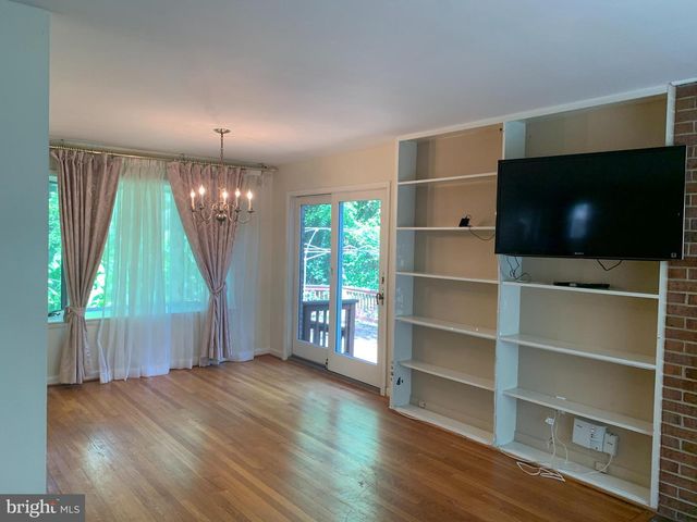 6327 TONE CT, Bethesda, MD 20817