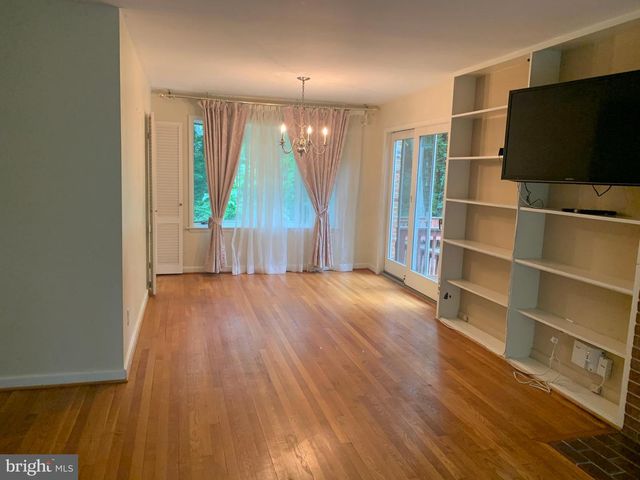 6327 TONE CT, Bethesda, MD 20817