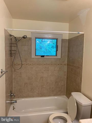 6327 TONE CT, Bethesda, MD 20817