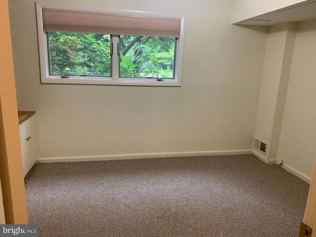 6327 TONE CT, Bethesda, MD 20817