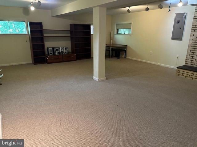 6327 TONE CT, Bethesda, MD 20817