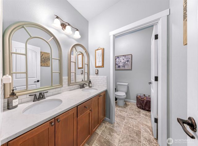 19727 Sky Ridge Road, Mount Vernon, WA 98274