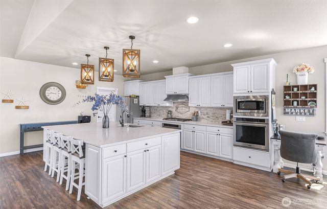 19727 Sky Ridge Road, Mount Vernon, WA 98274