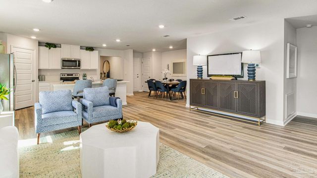 6512 Firefly Dr, Milton, FL 32583