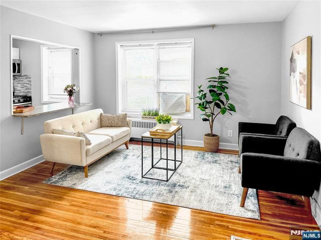 2350 Linwood Avenue 1E, Fort Lee, NJ 07024