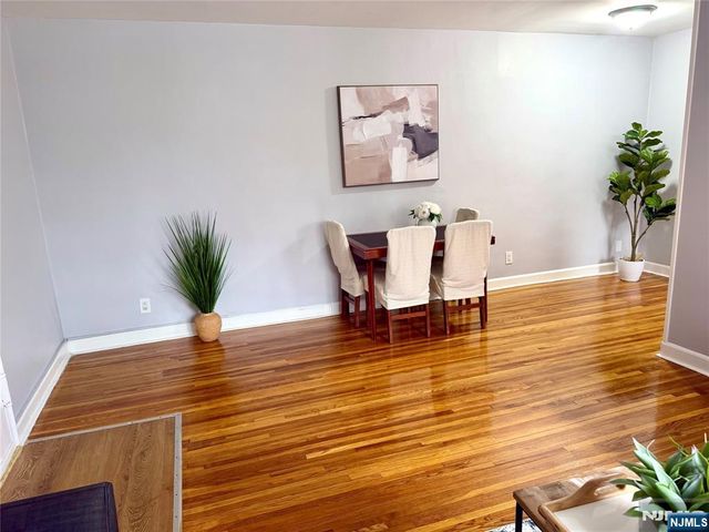 2350 Linwood Avenue 1E, Fort Lee, NJ 07024