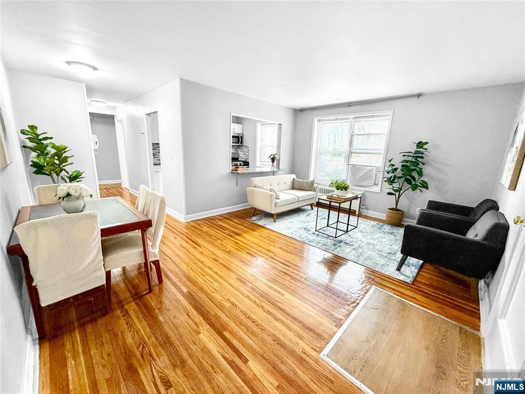 2350 Linwood Avenue 1E, Fort Lee, NJ 07024