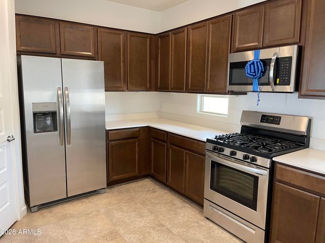 16424 W QUESTA Drive, Surprise, AZ 85387