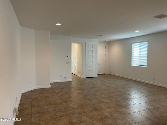 16424 W QUESTA Drive, Surprise, AZ 85387