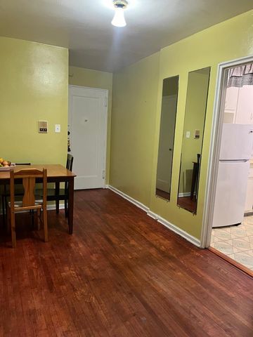 33-15 81st Street 2R, Jackson Heights, NY 11372
