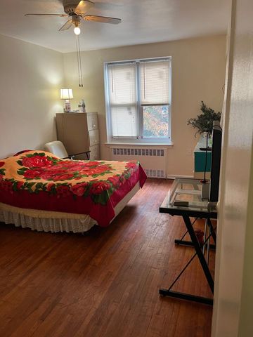 33-15 81st Street 2R, Jackson Heights, NY 11372