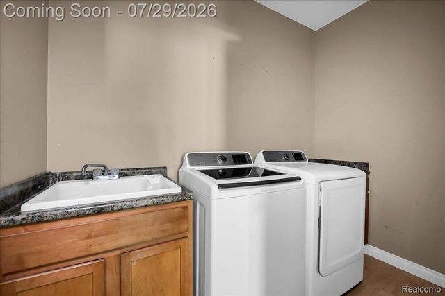 9399 Oakdale Street, Clay Township, MI 48001