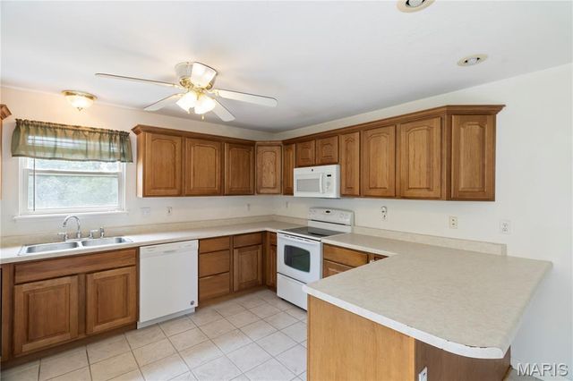 123 Williamsburg Drive, Crystal City, MO 63019