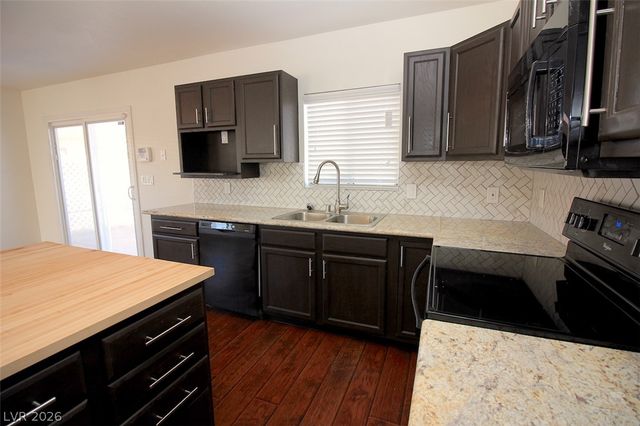 102 Copper Street, Henderson, NV 89015