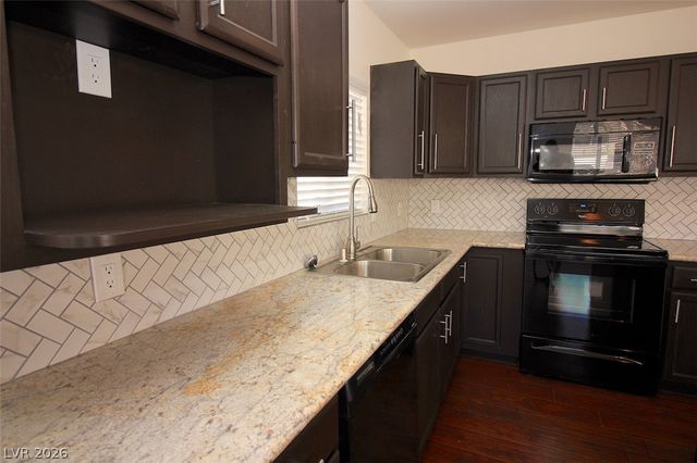 102 Copper Street, Henderson, NV 89015
