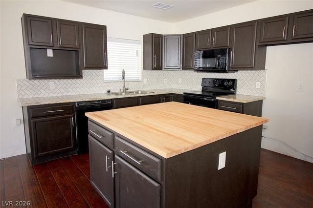 102 Copper Street, Henderson, NV 89015