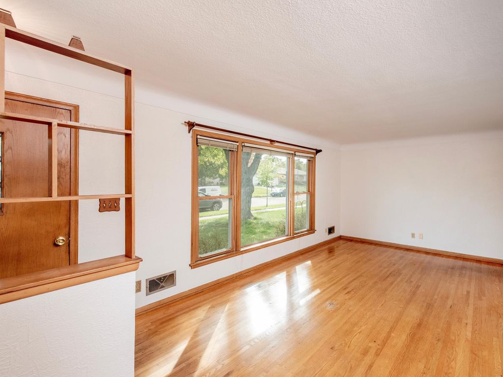 1595 Chamber Street, Saint Paul, MN 55106 — photo 5