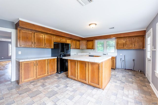 7596 Park Ave, Houma, LA 70364