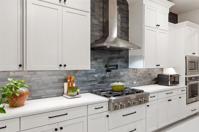 617 Rawson BND, Lakeway, TX 78738