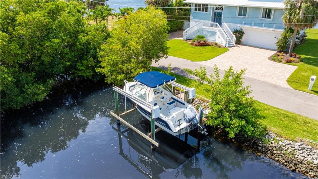 3968 Aloha LN, BONITA SPRINGS, FL 34134 — photo 2