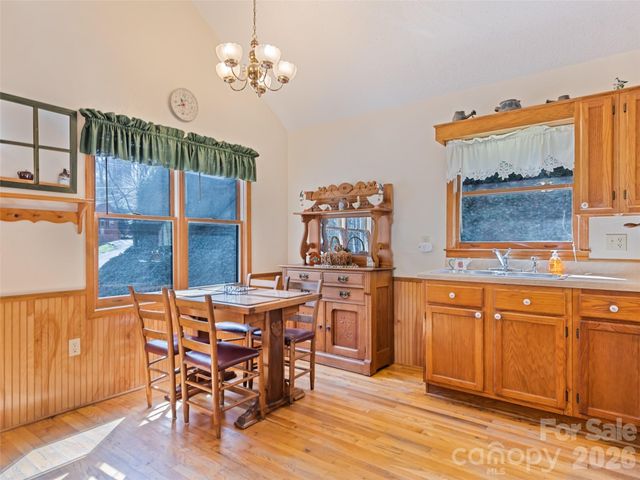 46 Stump Lane, Maggie Valley, NC 28751