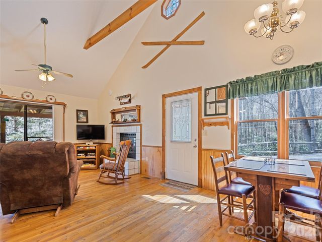 46 Stump Lane, Maggie Valley, NC 28751