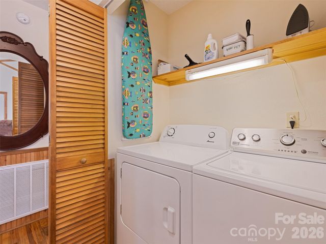 46 Stump Lane, Maggie Valley, NC 28751