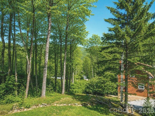 46 Stump Lane, Maggie Valley, NC 28751
