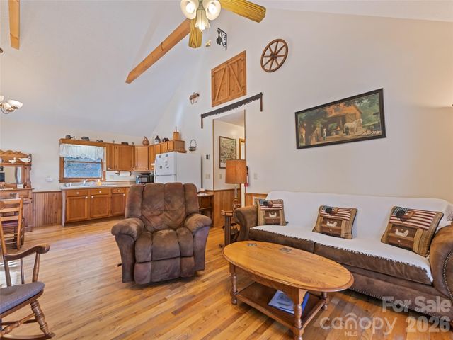 46 Stump Lane, Maggie Valley, NC 28751
