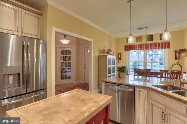 2421 ZELL CT, Hummelstown, PA 17036