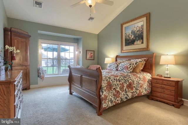 2421 ZELL CT, Hummelstown, PA 17036