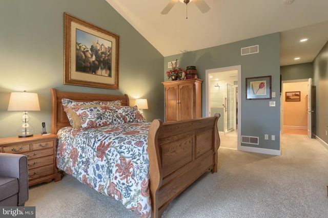 2421 ZELL CT, Hummelstown, PA 17036