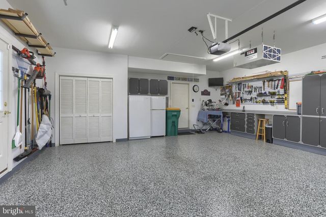 2421 ZELL CT, Hummelstown, PA 17036