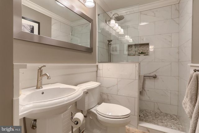 2421 ZELL CT, Hummelstown, PA 17036