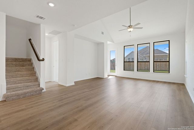 5724 Emmett Street, New Braunfels, TX 78130