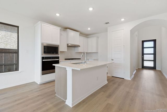 5724 Emmett Street, New Braunfels, TX 78130
